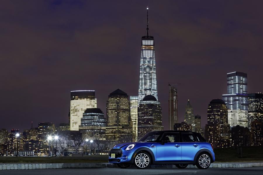  Mini Cooper S 5-Door 2015 года  (US) (фото 24 из 27)